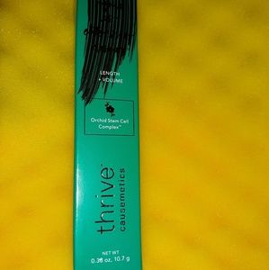 Thrive Causemetics Black Mascara
